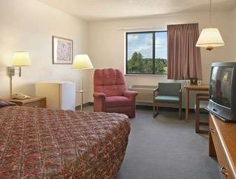 Wrangler Hotel Morris Room photo